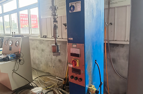 七氟丙烷鋼瓶擰閥機